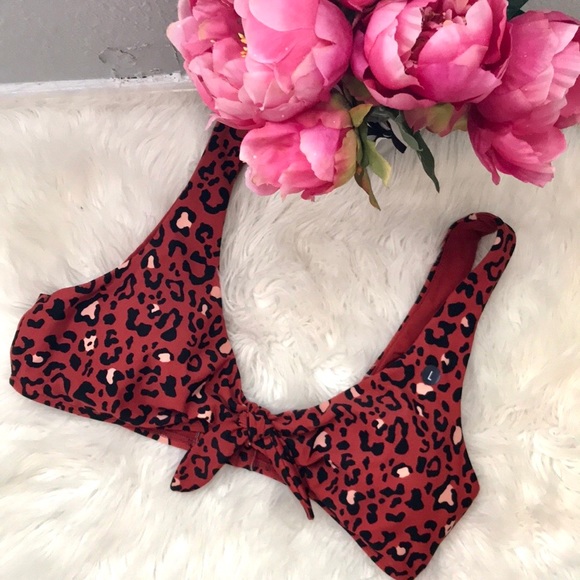Hollister Red Leopard Print Bikini Top - Picture 1 of 7